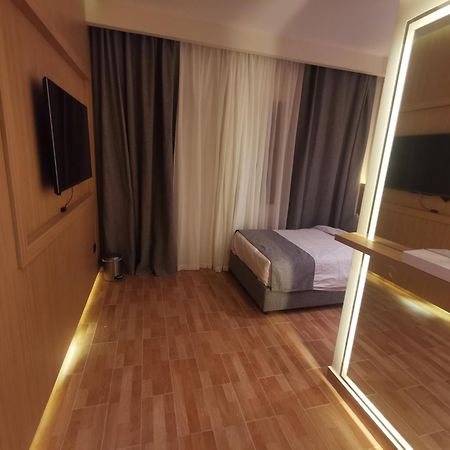 Green Plaza Inn "'Business &Families Only"' Alexandria Eksteriør bilde