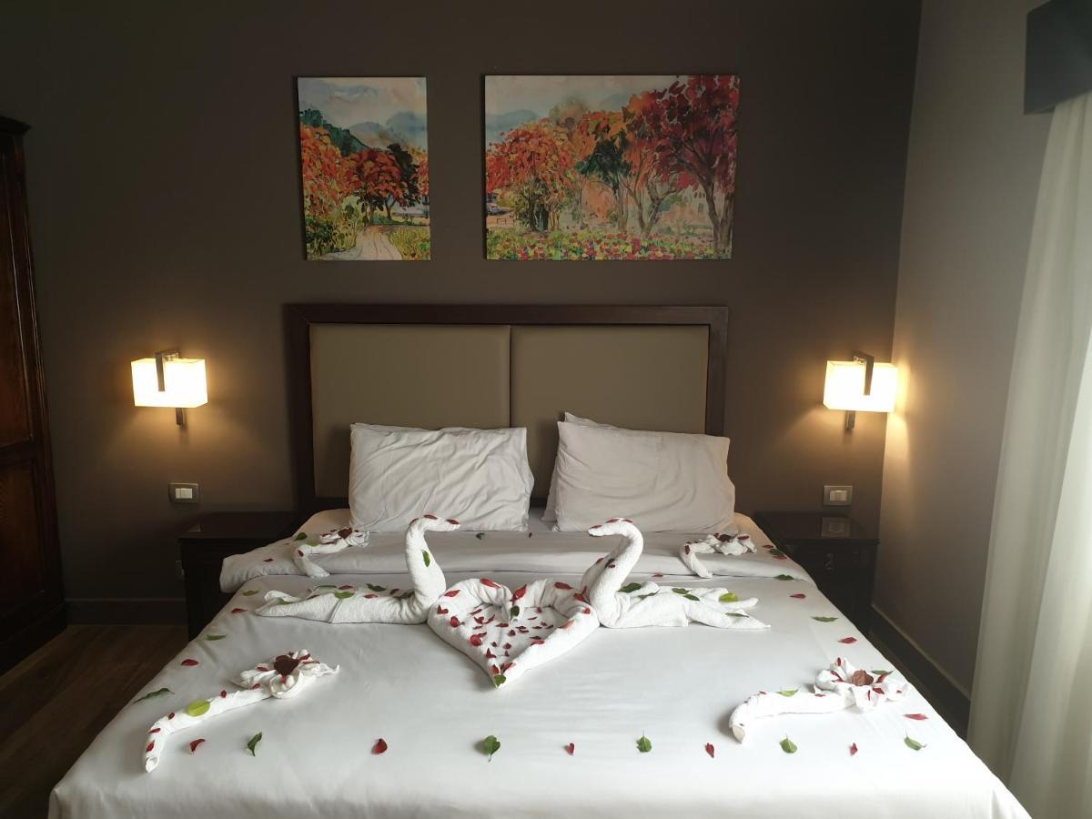 Green Plaza Inn "'Business &Families Only"' Alexandria Eksteriør bilde