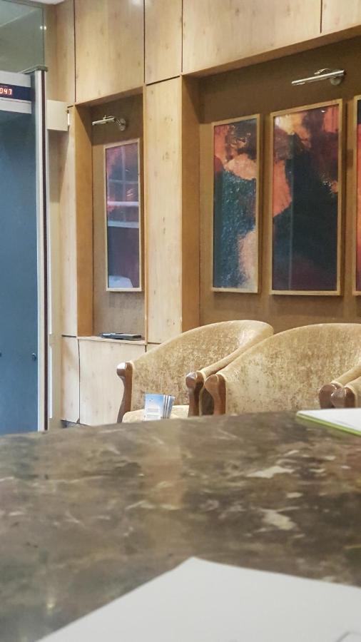 Green Plaza Inn "'Business &Families Only"' Alexandria Eksteriør bilde