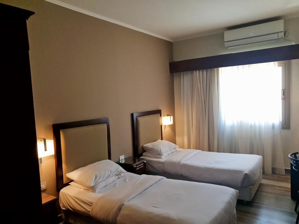 Green Plaza Inn "'Business &Families Only"' Alexandria Eksteriør bilde