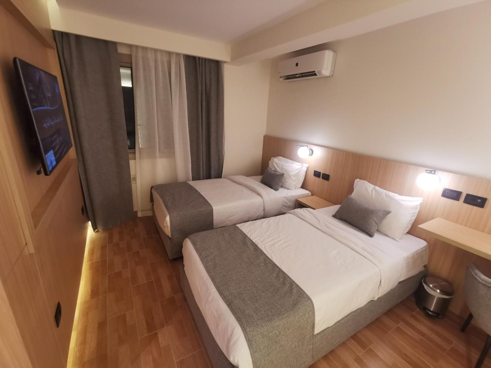 Green Plaza Inn "'Business &Families Only"' Alexandria Eksteriør bilde